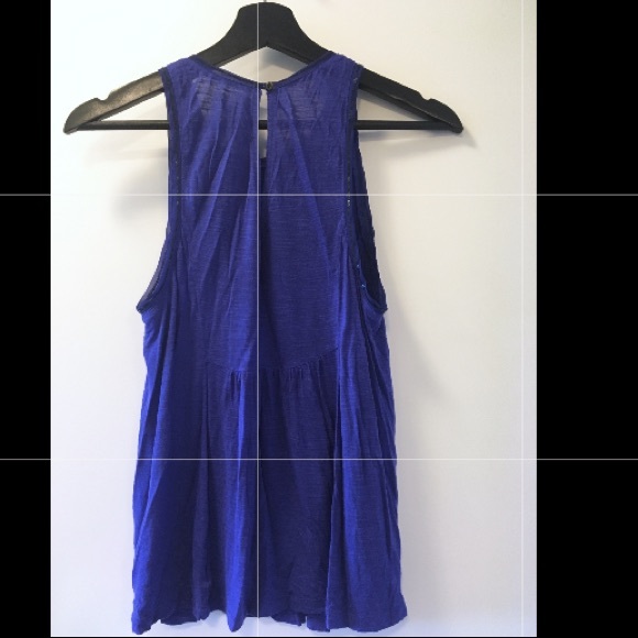 Sleeveless Blouse w/ Sequin & Texture Detailing - Picture 6 of 7